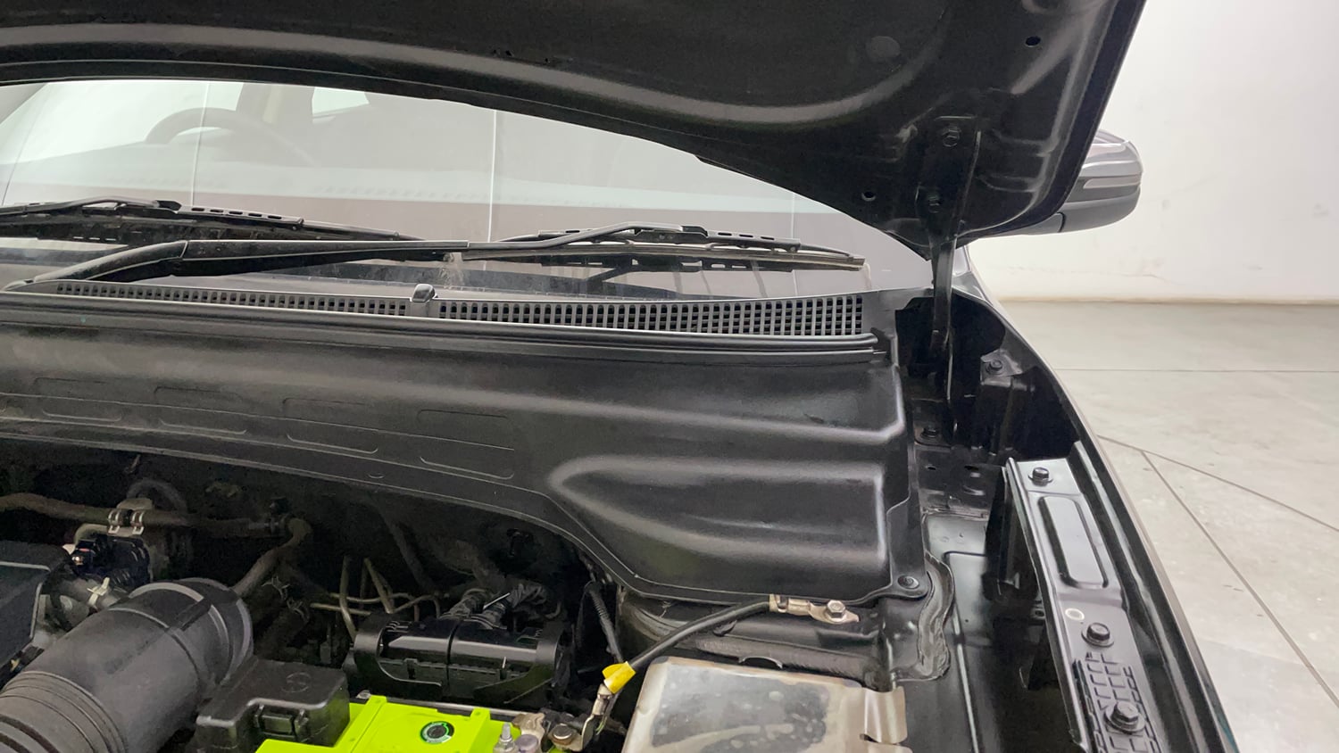 Used 2022 Hyundai Creta SX (O) 1.4 Turbo 7 DCT Petrol Automatic engine ENGINE LEFT SIDE HINGE & APRON VIEW