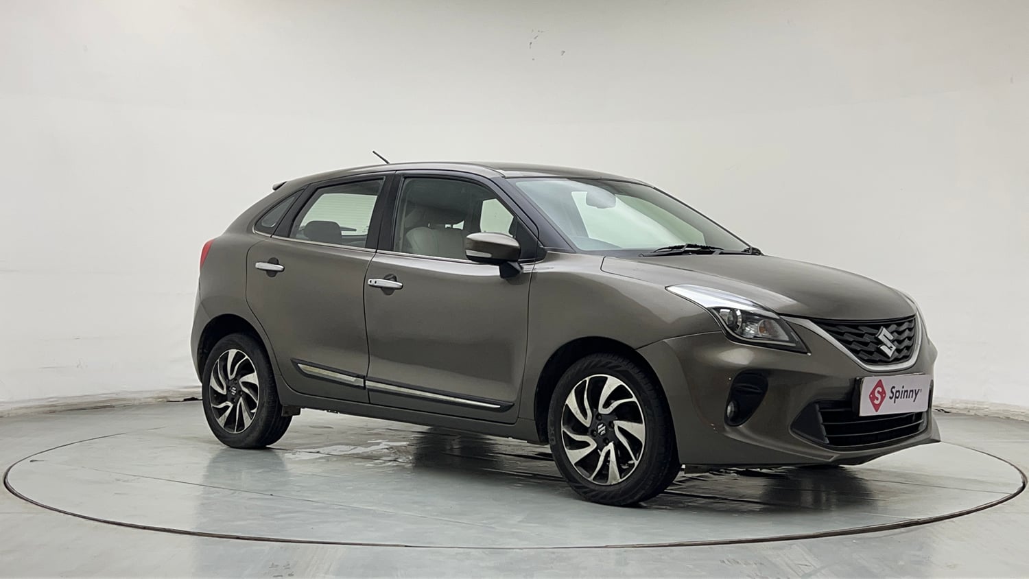 Used 2020 Maruti Suzuki Baleno Zeta Petrol Manual exterior RIGHT FRONT CORNER VIEW