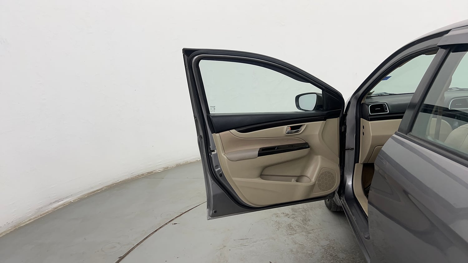Used 2016 Maruti Suzuki Ciaz VXi+ Petrol Manual interior LEFT FRONT DOOR OPEN VIEW