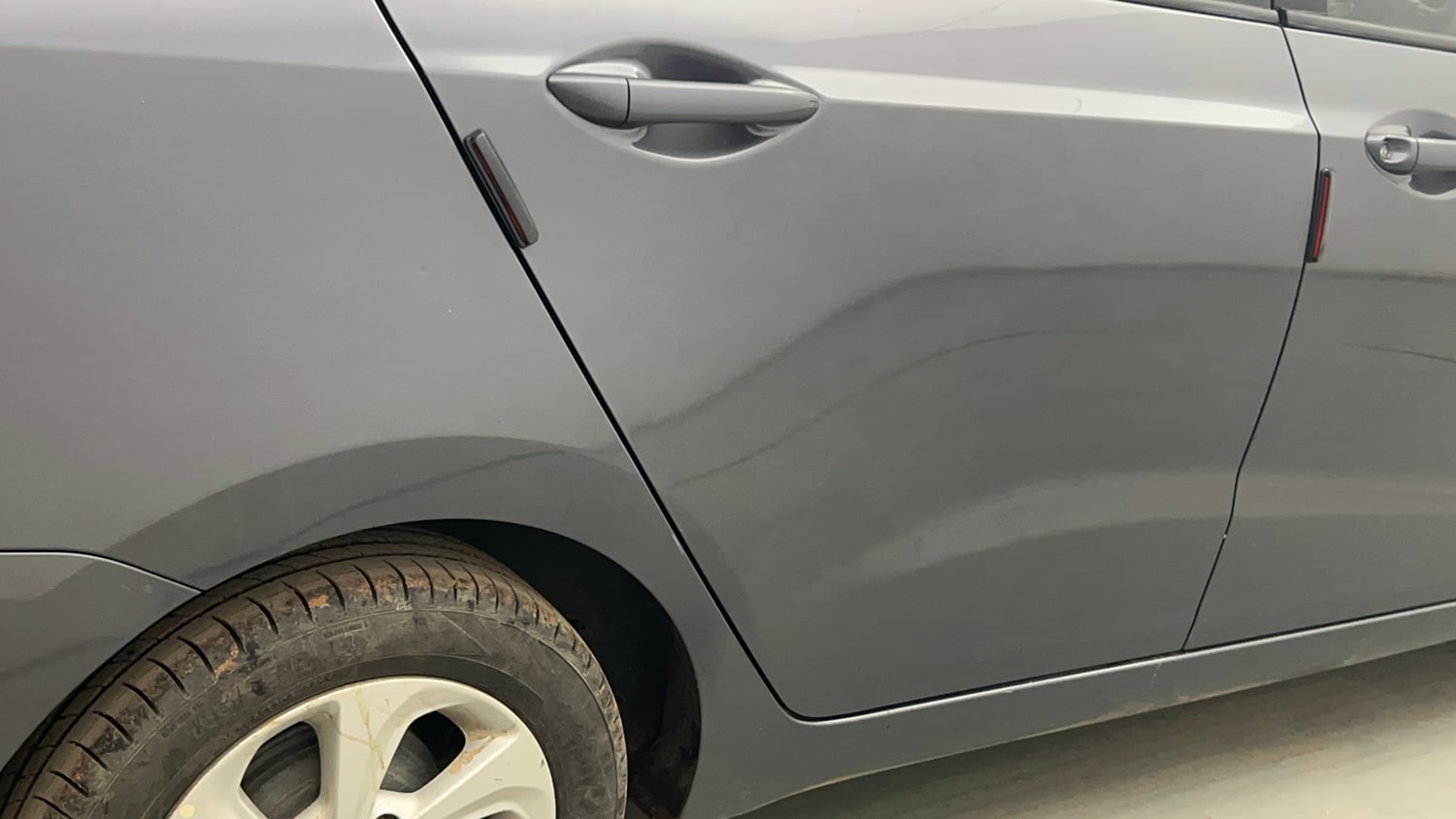 Used 2019 Hyundai Xcent SX Petrol Manual dents MINOR SCRATCH