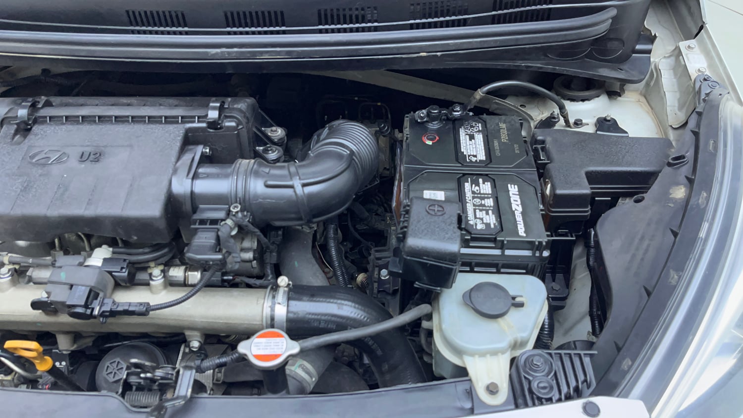 Used 2016 Hyundai Xcent SX 1.1 CRDi Diesel Manual engine ENGINE LEFT SIDE VIEW