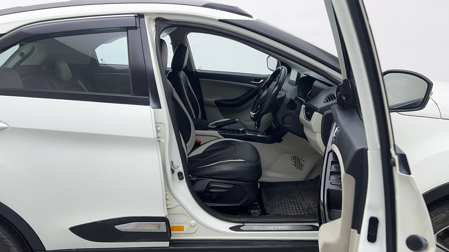 Used 2022 Tata Nexon XZA Plus (HS) Petrol Automatic interior RIGHT SIDE FRONT DOOR CABIN VIEW