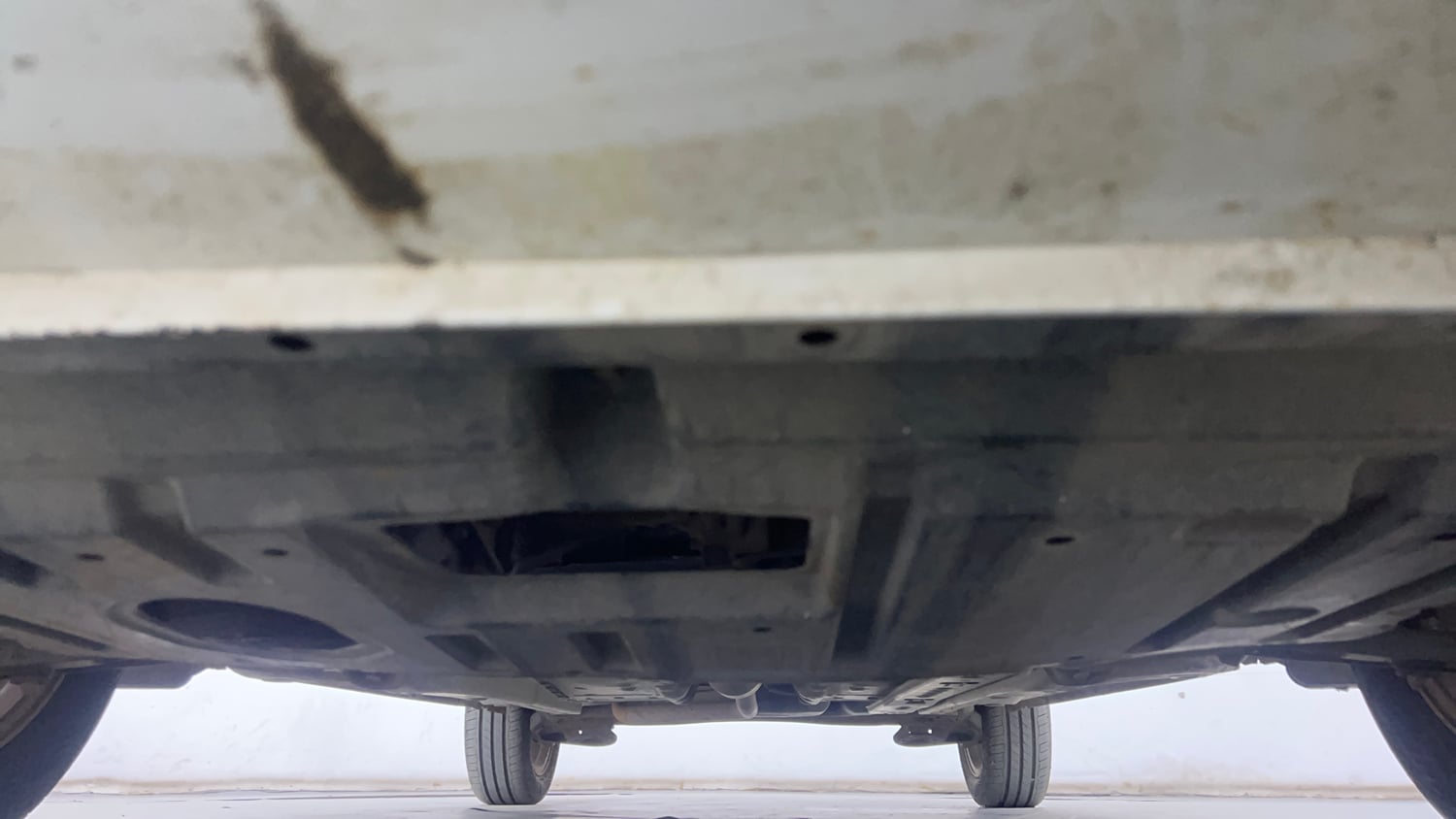 Used 2018 Toyota Etios Liva VXD Diesel Manual extra FRONT LEFT UNDERBODY VIEW