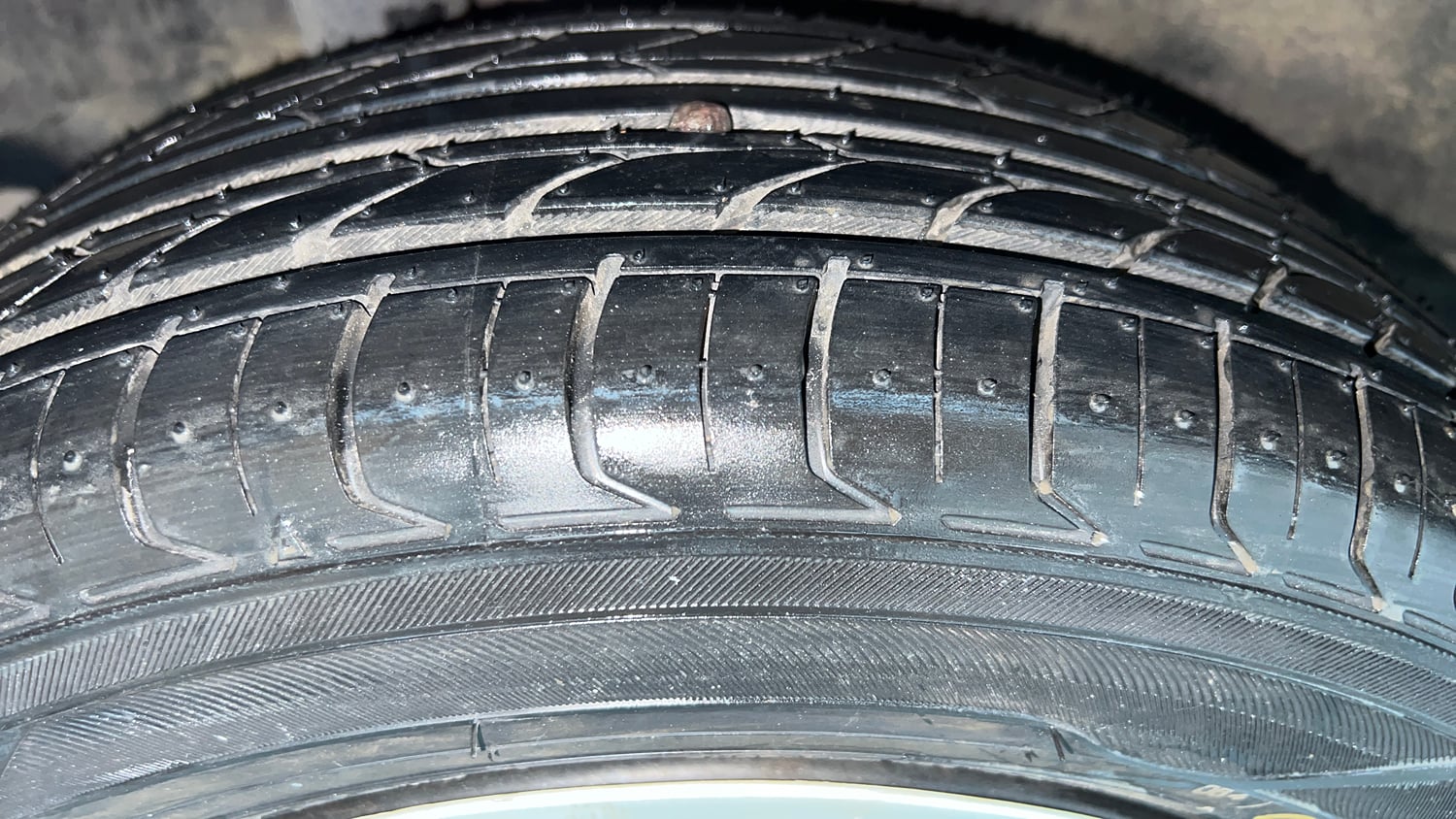 Used 2013 Honda Amaze 1.2 S i-VTEC Petrol Manual tyres RIGHT REAR TYRE TREAD VIEW