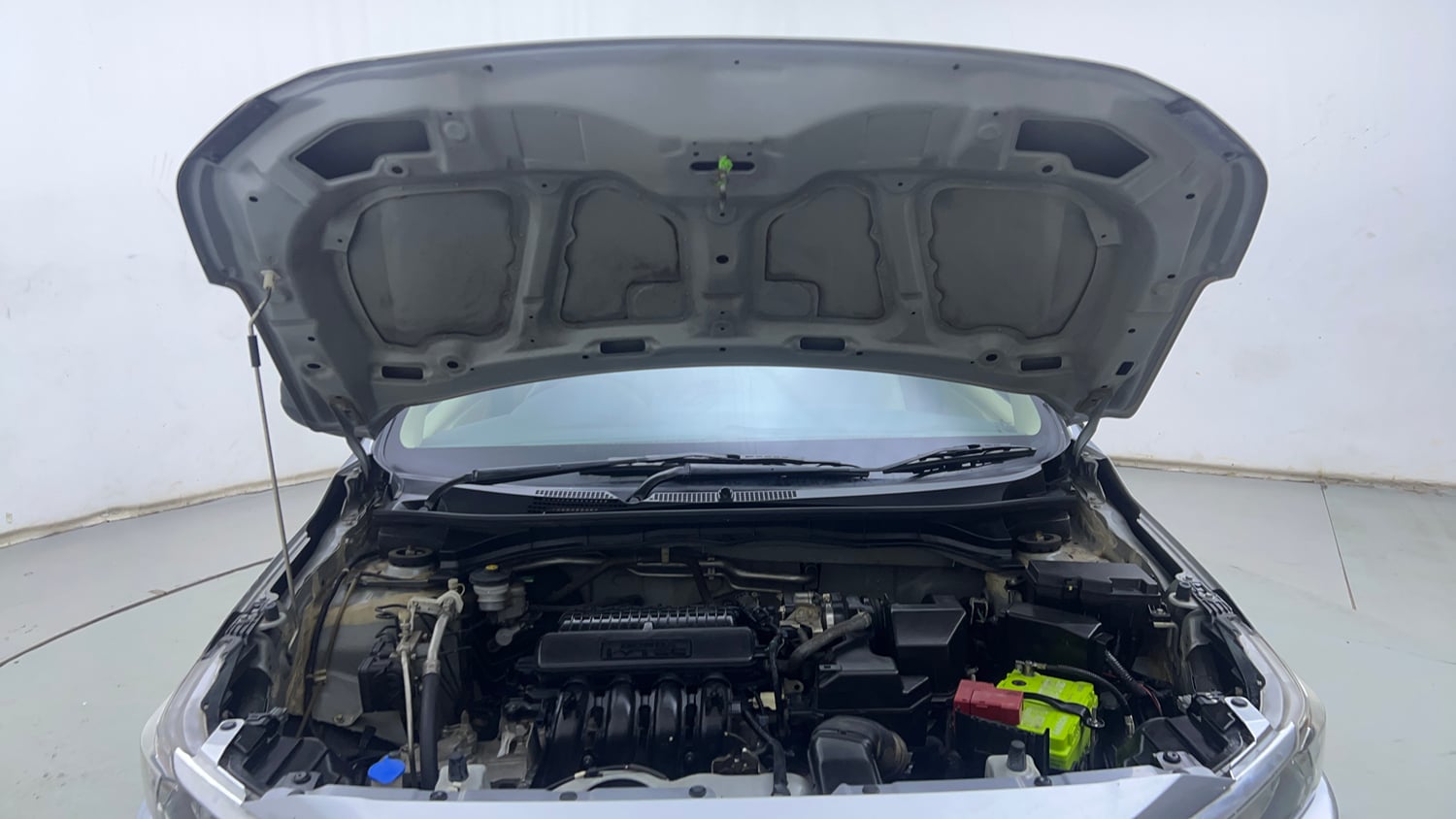 Used 2018 Honda Amaze 1.2 E MT Petrol Petrol Manual engine ENGINE & BONNET OPEN FRONT VIEW