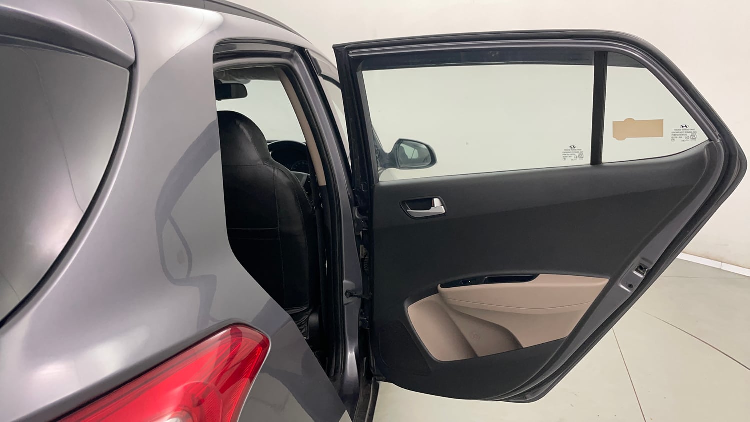 Used 2017 Hyundai Grand i10 Sportz (O) 1.2 Kappa VTVT Petrol Manual interior RIGHT REAR DOOR OPEN VIEW