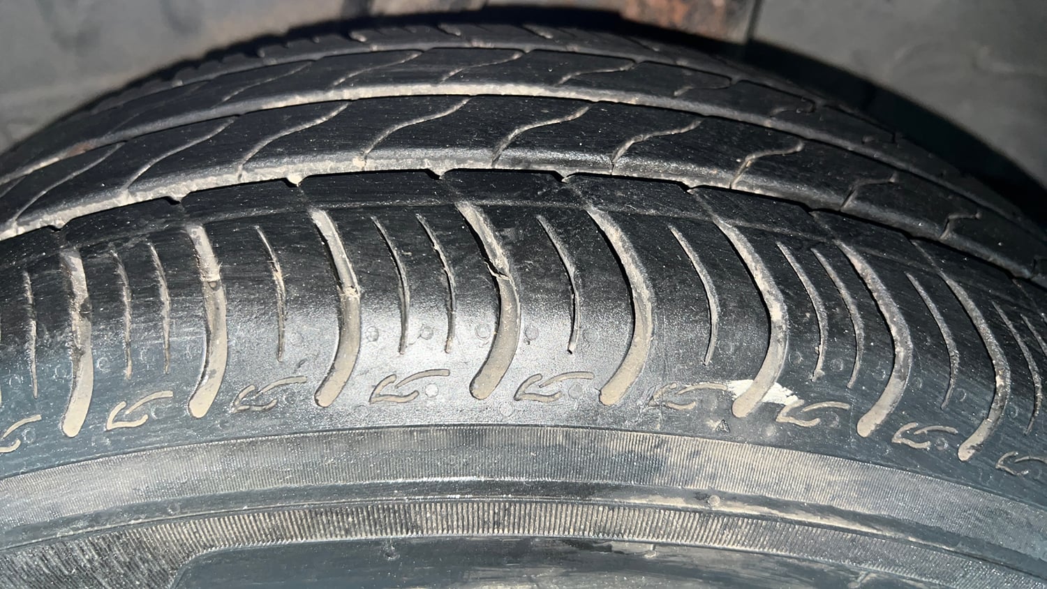 Used 2018 Honda Amaze 1.5 V CVT Diesel Diesel Automatic tyres LEFT REAR TYRE TREAD VIEW