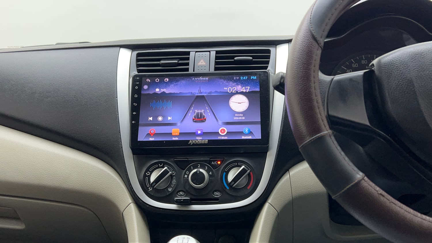 Used 2014 Maruti Suzuki Celerio VXi Petrol Manual interior MUSIC SYSTEM & AC CONTROL VIEW