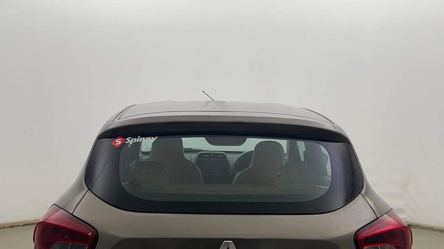Used 2018 Renault Kwid RXT (O) 1.0 SCE Edition Petrol Manual exterior BACK WINDSHIELD VIEW