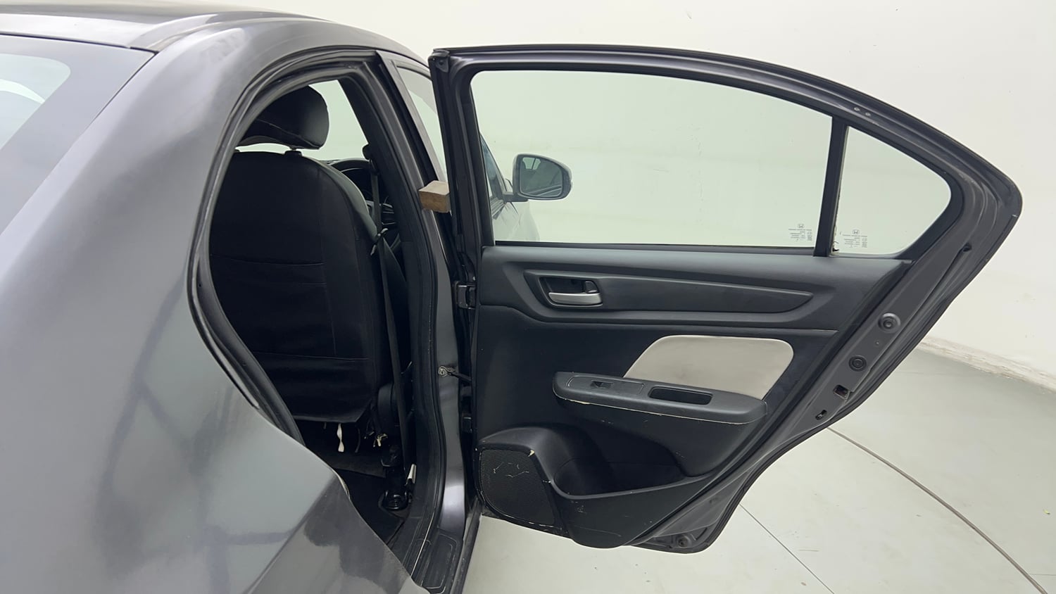 Used 2018 Honda Amaze 1.5 V CVT Diesel Diesel Automatic interior RIGHT REAR DOOR OPEN VIEW