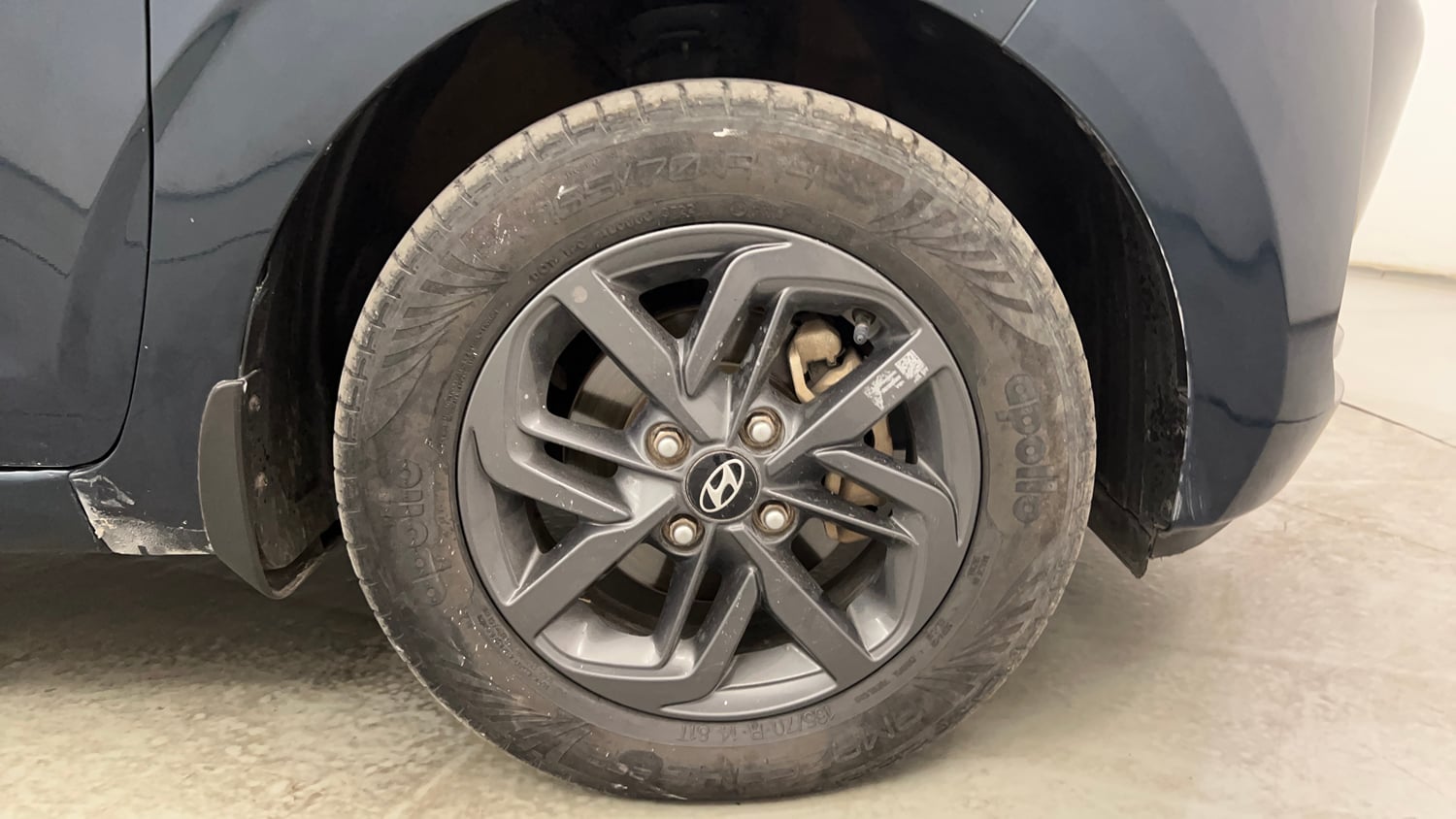 Used 2022 Hyundai Grand i10 Nios Sportz 1.2 Kappa VTVT Petrol Manual tyres RIGHT FRONT TYRE RIM VIEW