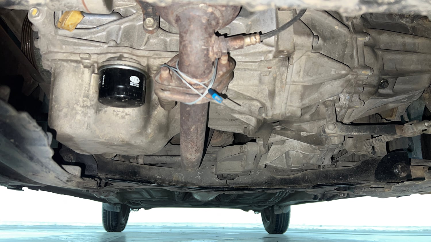 Used 2017 Maruti Suzuki Dzire VXi Petrol Manual extra FRONT LEFT UNDERBODY VIEW