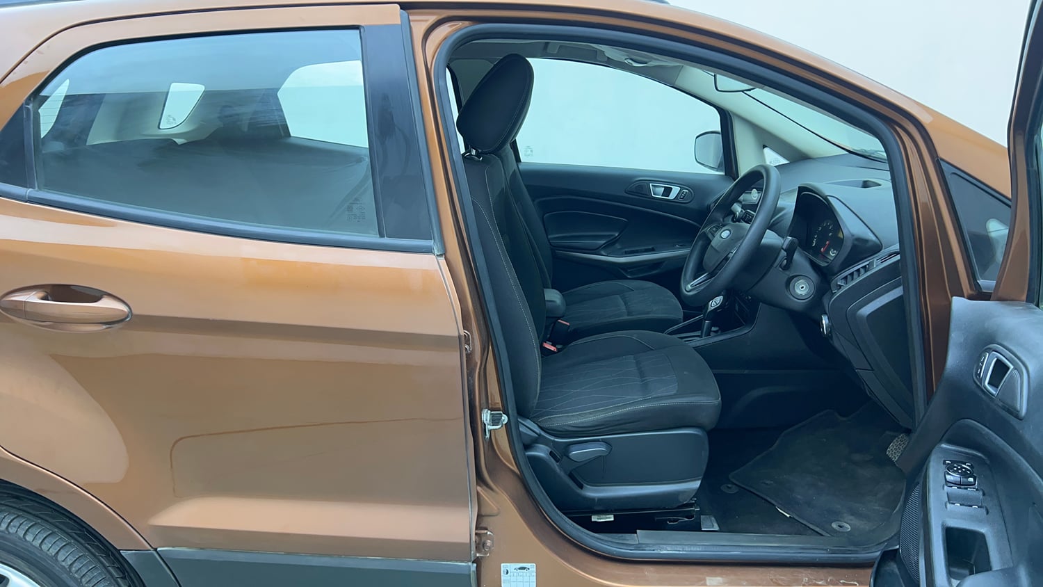 Used 2018 Ford EcoSport Trend + 1.5L Ti-VCT AT Petrol Automatic interior RIGHT SIDE FRONT DOOR CABIN VIEW