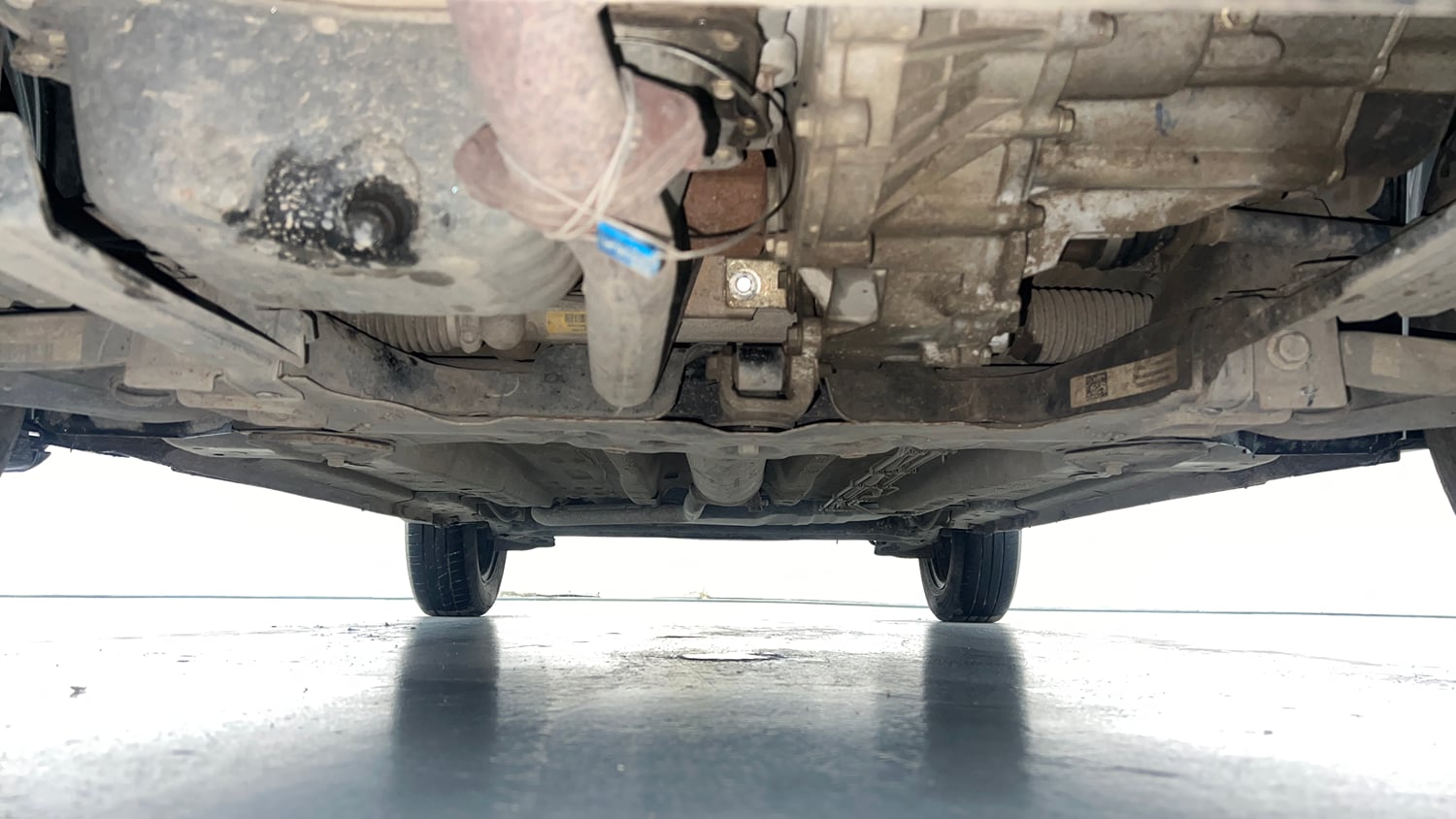 Used 2023 Tata Punch Adventure iCNG Cng Manual extra FRONT LEFT UNDERBODY VIEW