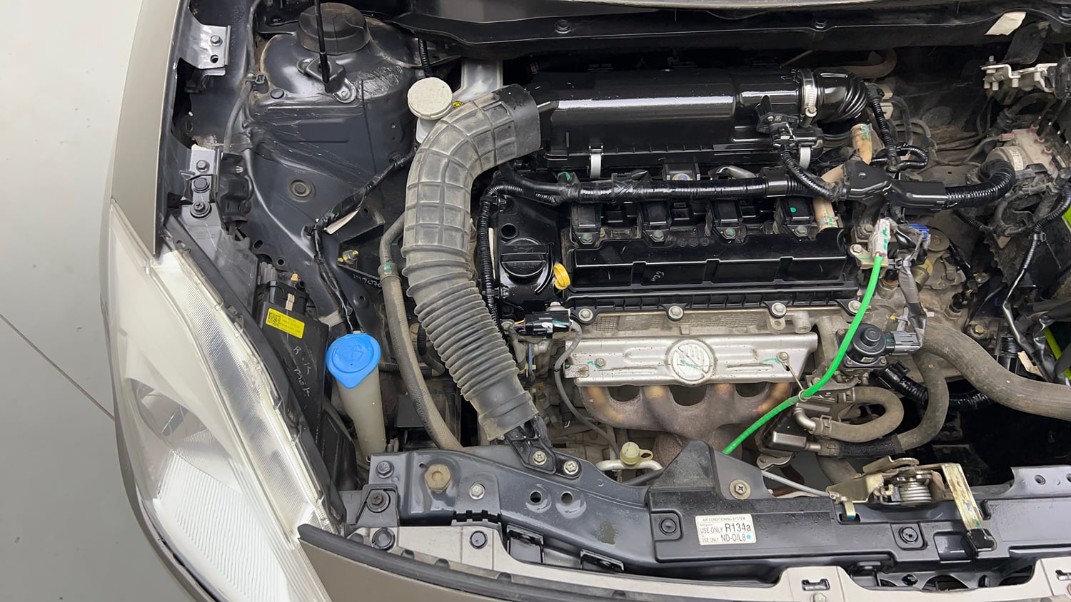 Used 2022 Maruti Suzuki Swift VXi Petrol Manual engine ENGINE RIGHT SIDE VIEW