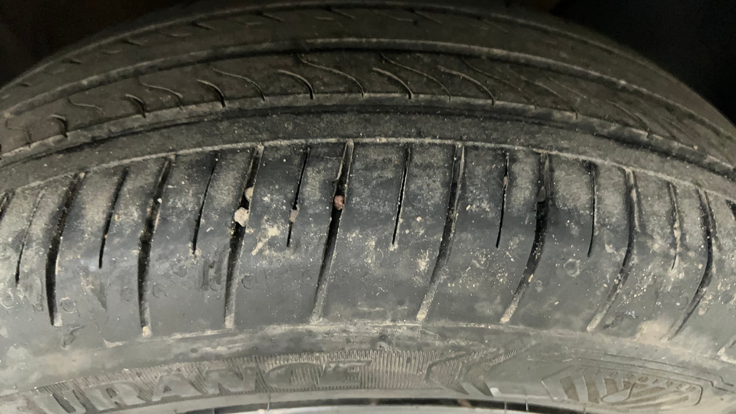Used 2020 Hyundai Elite i20 Sportz Plus 1.2 Petrol Manual tyres RIGHT FRONT TYRE TREAD VIEW