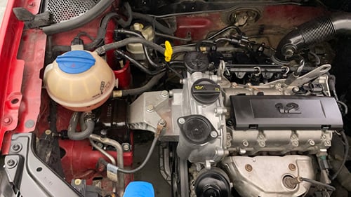 Used 2016 Volkswagen Polo Highline1.2L (P) Petrol Manual engine ENGINE RIGHT SIDE VIEW
