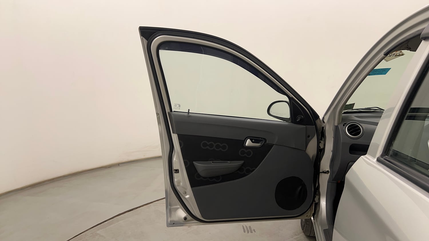 Used 2013 Maruti Suzuki Alto 800 Lxi CNG Cng Manual interior LEFT FRONT DOOR OPEN VIEW
