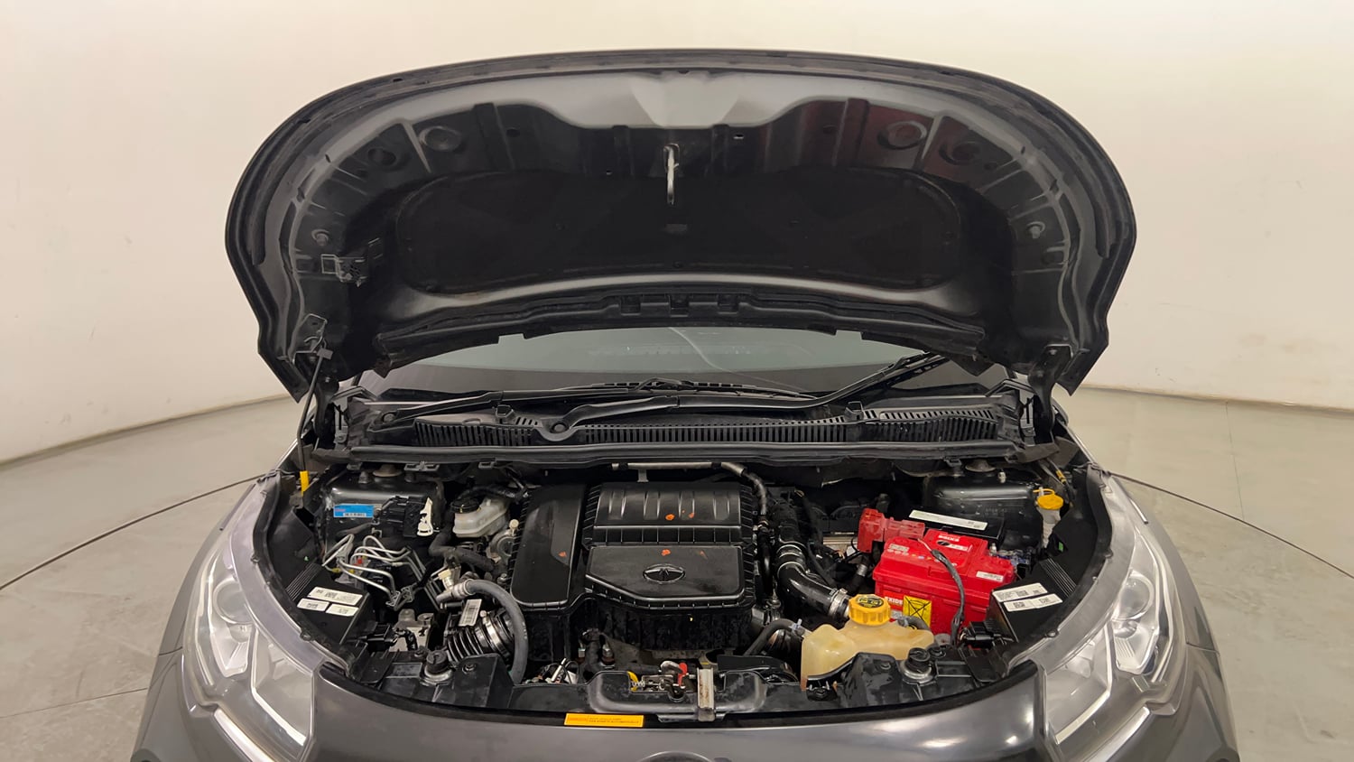Used 2023 Tata Nexon XM (S) Diesel Diesel Manual engine ENGINE & BONNET OPEN FRONT VIEW