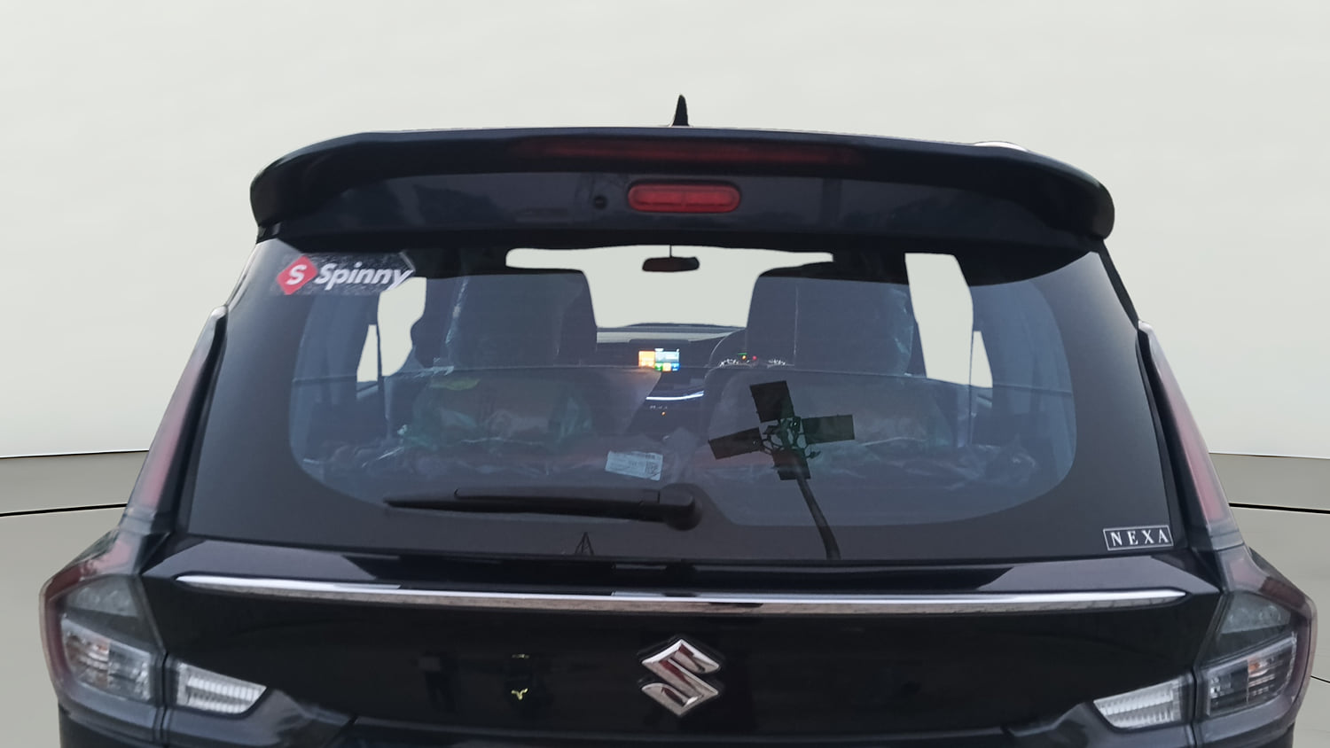 Used 2024 Maruti Suzuki XL6 Zeta MT Petrol Petrol Manual exterior BACK WINDSHIELD VIEW