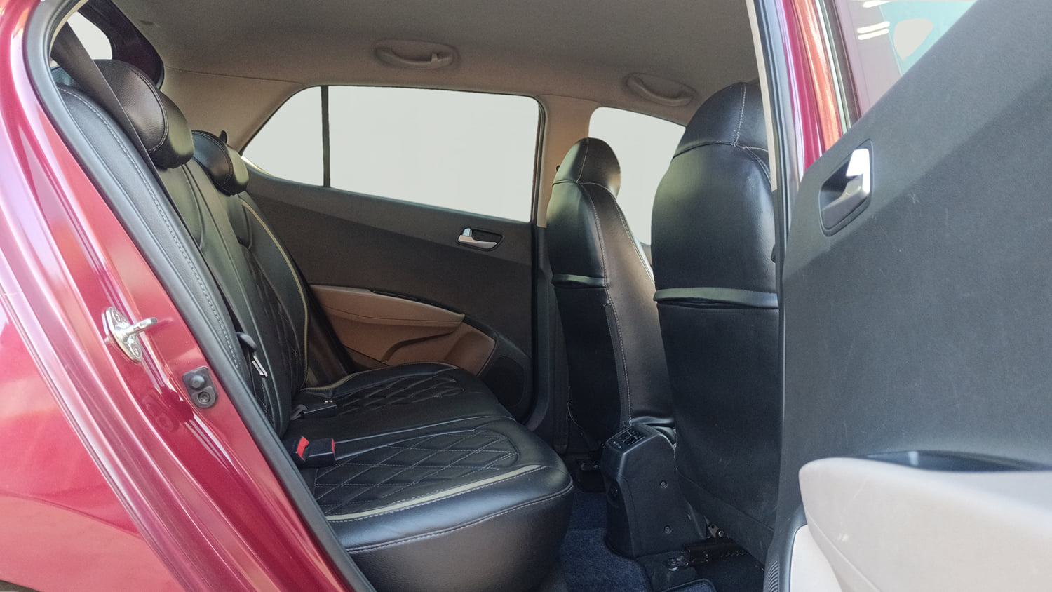Used 2015 Hyundai Grand i10 Asta AT 1.2 Kappa VTVT Petrol Automatic interior RIGHT SIDE REAR DOOR CABIN VIEW