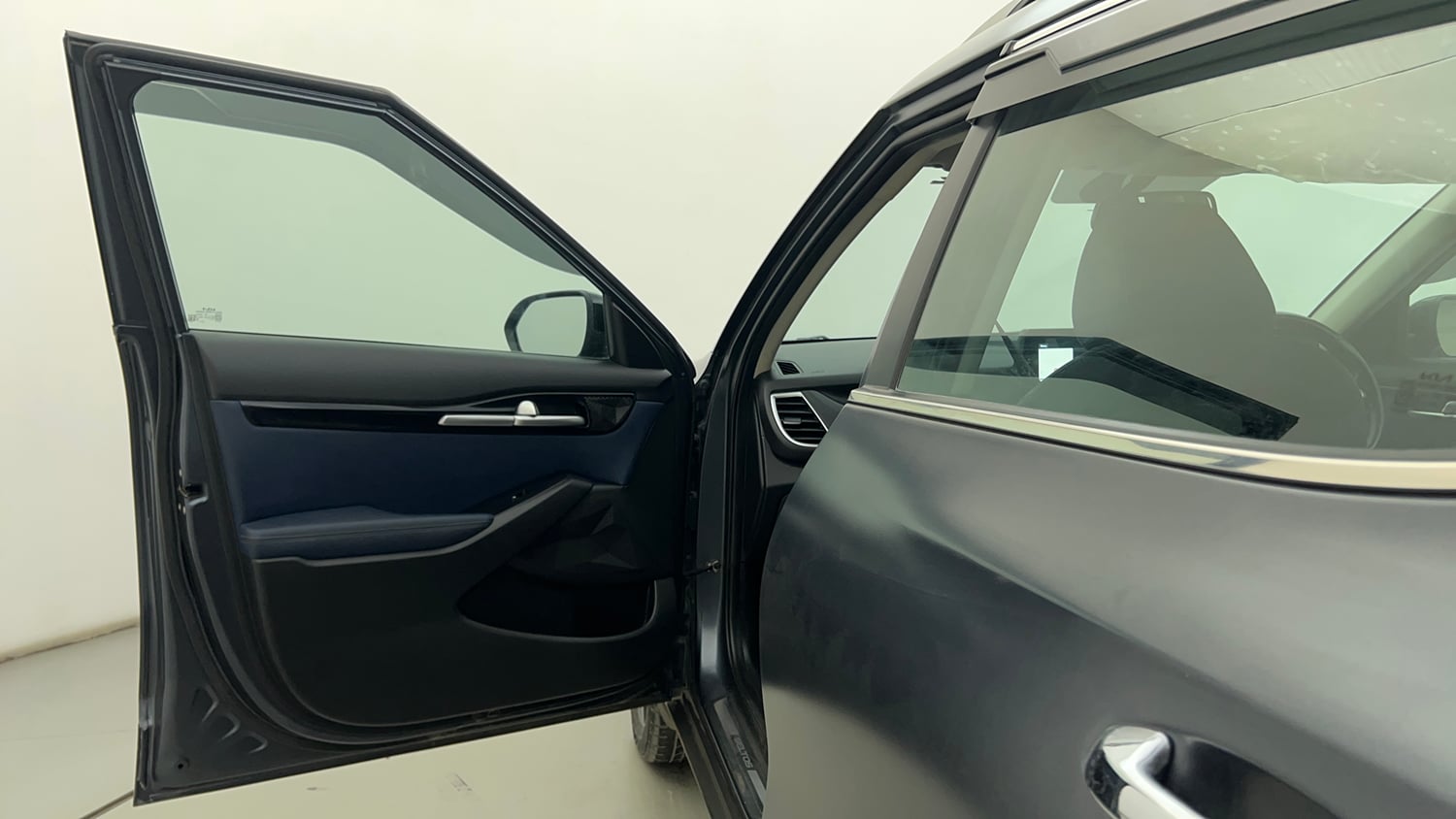 Used 2022 Kia Seltos X Line 1.4 DCT Petrol Automatic interior LEFT FRONT DOOR OPEN VIEW