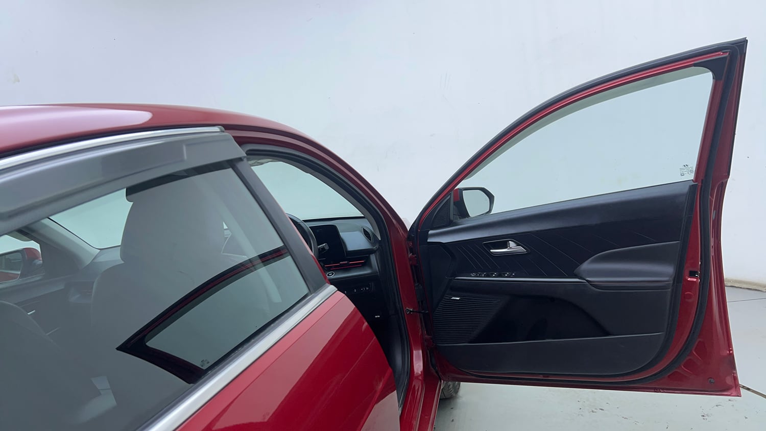 Used 2023 Hyundai Verna SX (O) 1.5 Turbo Petrol DCT Petrol Automatic interior RIGHT FRONT DOOR OPEN VIEW