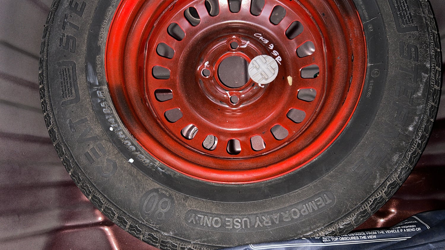 Used 2023 Renault Kiger RXZ Turbo CVT Petrol Automatic tyres SPARE TYRE VIEW