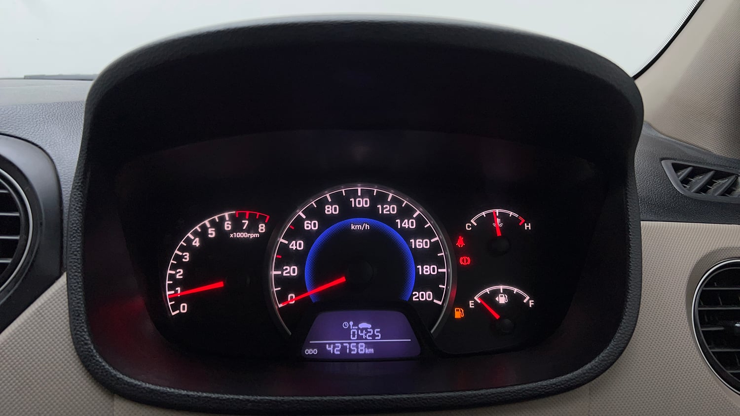 Used 2017 Hyundai Grand i10 Sportz (O) 1.2 Kappa VTVT Petrol Manual interior CLUSTERMETER VIEW