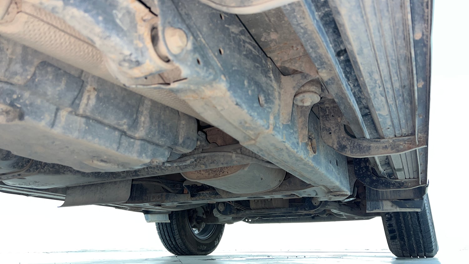 Used 2022 Mahindra Scorpio S9 Diesel Manual extra REAR RIGHT UNDERBODY VIEW