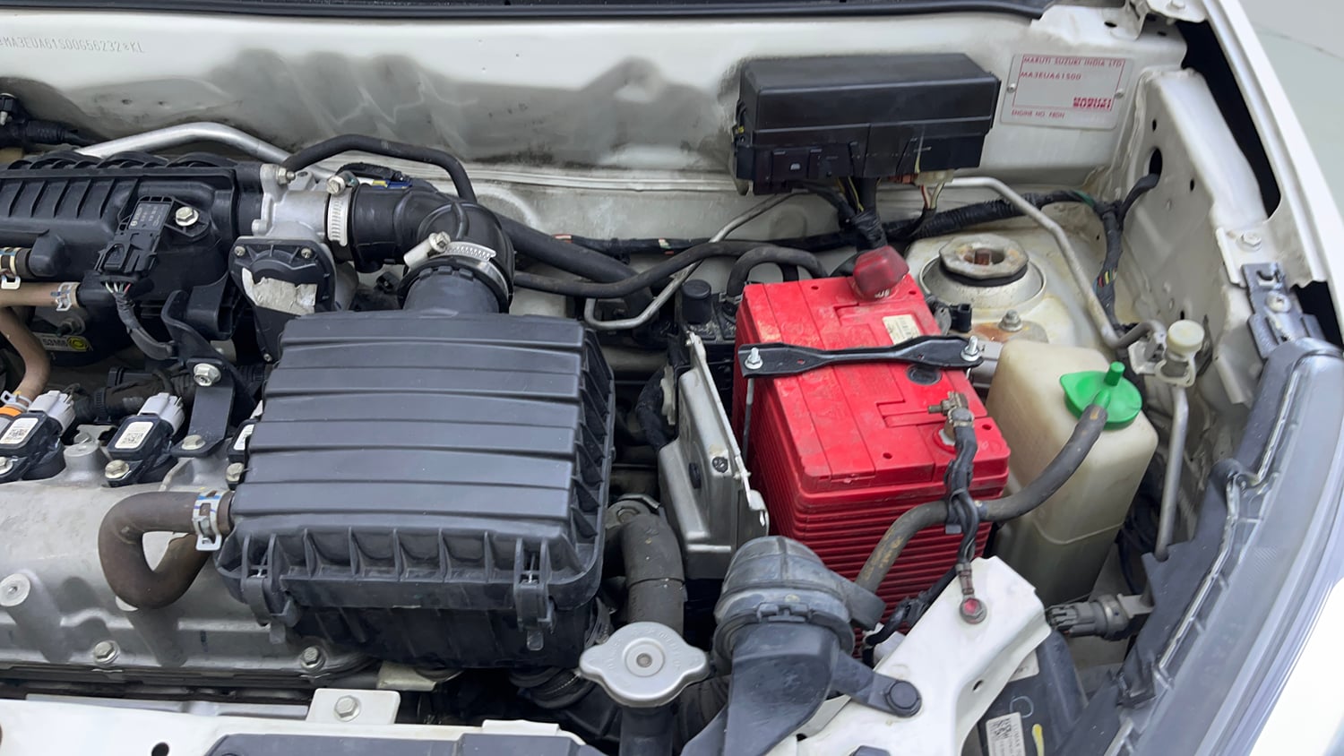 Used 2021 Maruti Suzuki Alto 800 LXi Petrol Manual engine ENGINE LEFT SIDE VIEW