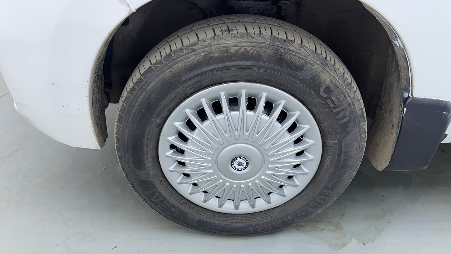 Used 2021 Maruti Suzuki Alto 800 LXi Petrol Manual tyres LEFT FRONT TYRE RIM VIEW