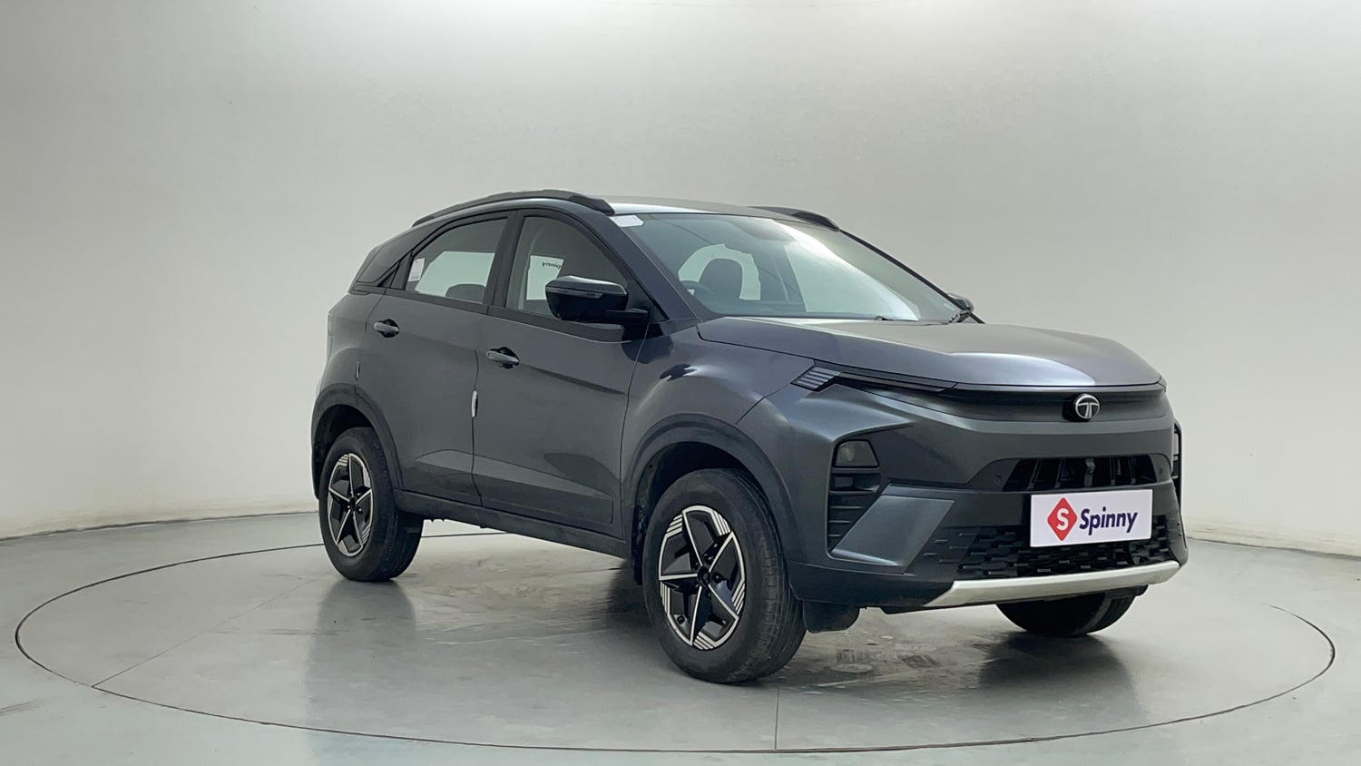 Used 2024 Tata Nexon Creative Plus 1.2 Revotron Petrol 6AMT Petrol Automatic exterior RIGHT FRONT CORNER VIEW