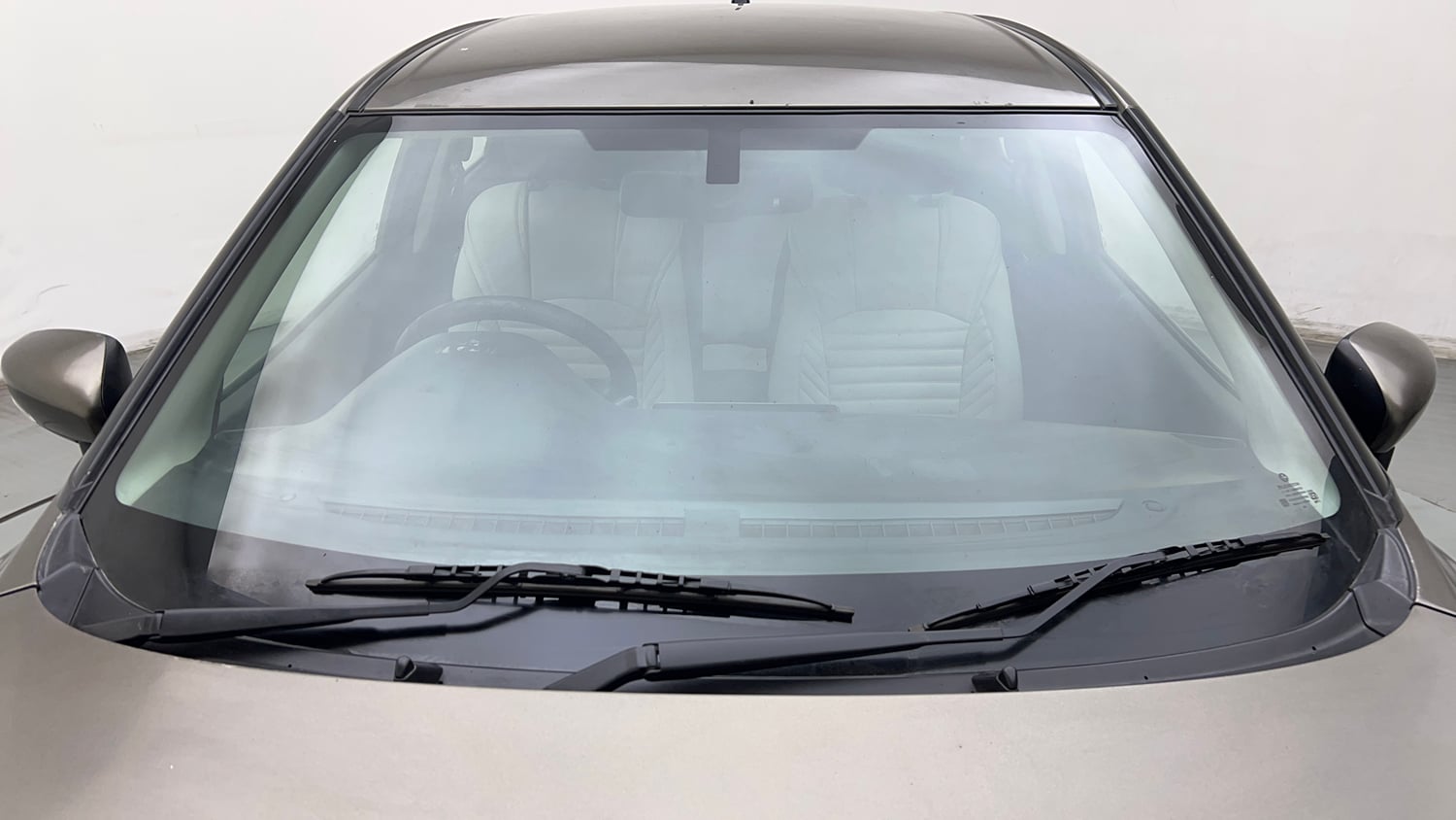 Used 2020 Maruti Suzuki Baleno Zeta Petrol Manual exterior FRONT WINDSHIELD VIEW