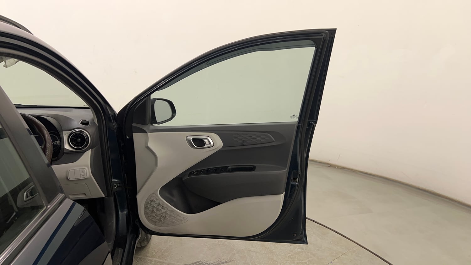 Used 2022 Hyundai Grand i10 Nios Sportz 1.2 Kappa VTVT Petrol Manual interior RIGHT FRONT DOOR OPEN VIEW
