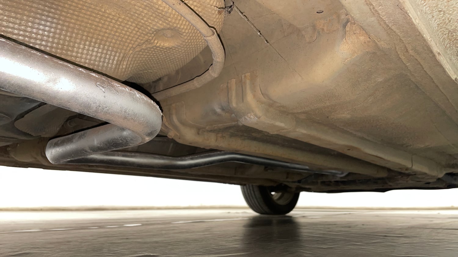 Used 2016 Hyundai Elite i20 Asta 1.2 (O) Petrol Manual extra REAR RIGHT UNDERBODY VIEW
