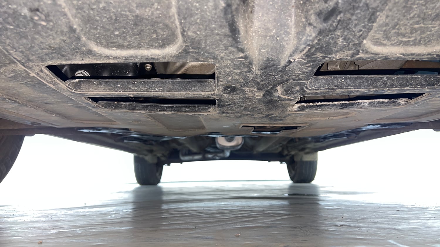Used 2017 Hyundai Creta 1.6 E Plus Petrol Petrol Manual extra FRONT LEFT UNDERBODY VIEW