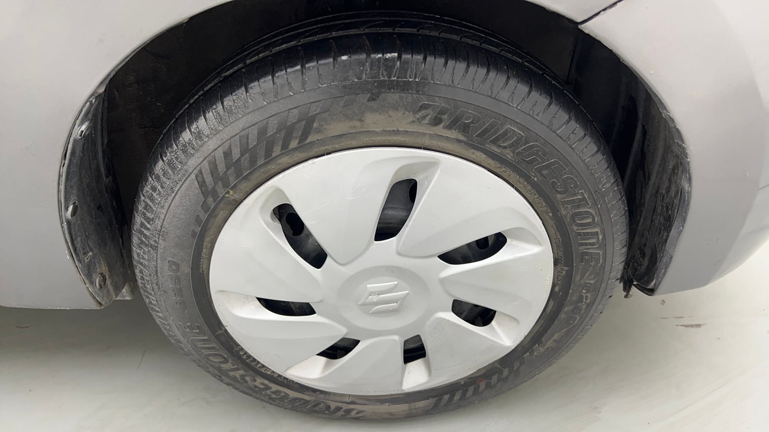 Used 2016 Maruti Suzuki Celerio ZXi Petrol Manual tyres RIGHT FRONT TYRE RIM VIEW