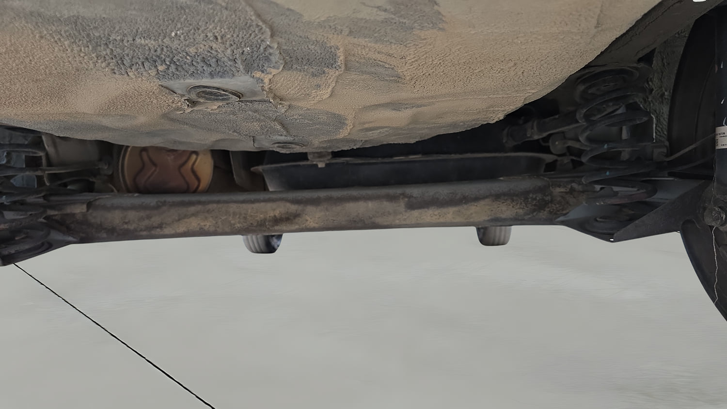 Used 2020 Renault Kwid RXL Petrol Manual extra REAR UNDERBODY VIEW (TAKEN FROM REAR)