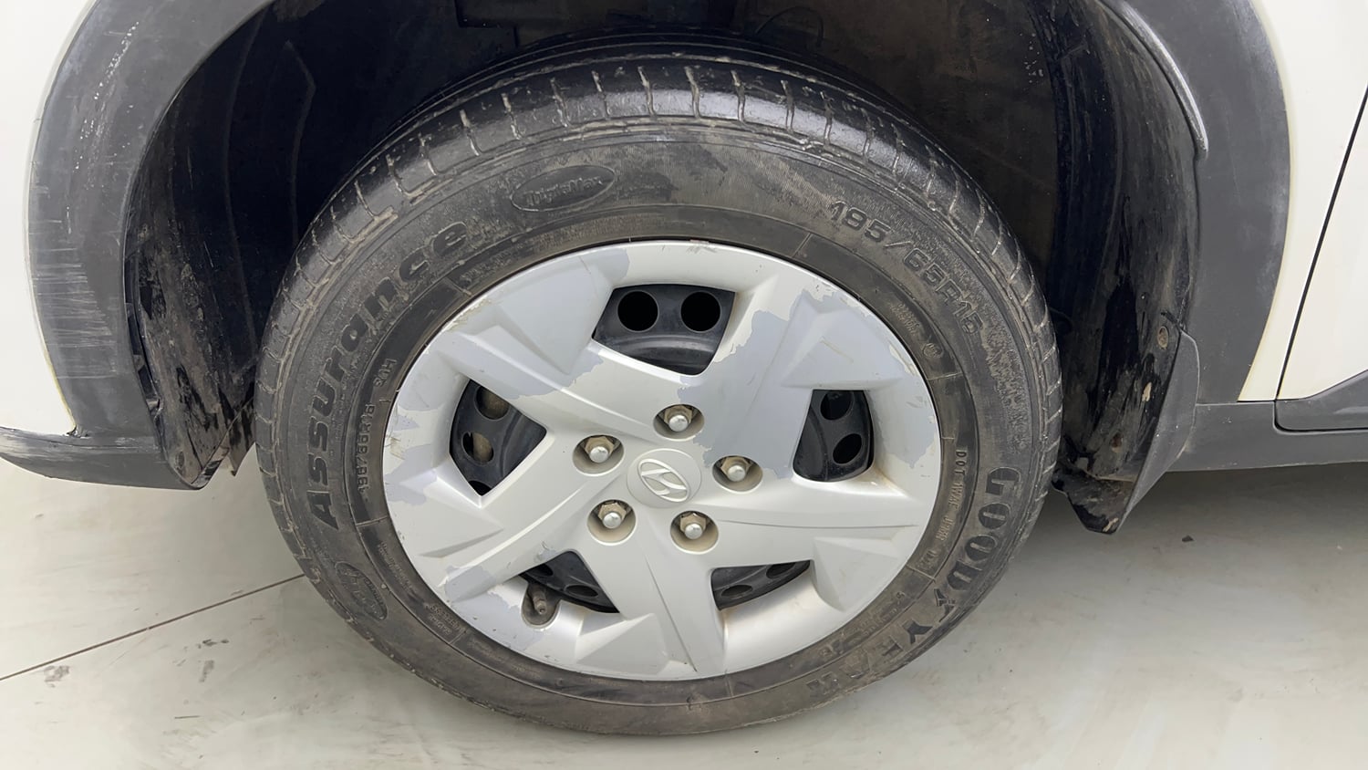 Used 2022 Hyundai Venue S 1.2 Petrol Petrol Manual tyres LEFT FRONT TYRE RIM VIEW