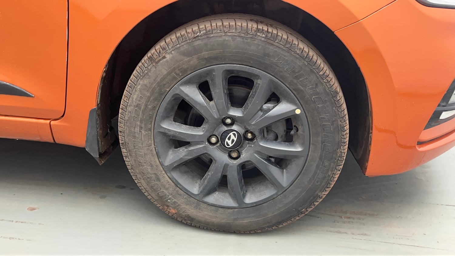 Used 2019 Hyundai Elite i20 Sportz Plus 1.2 Petrol Manual tyres RIGHT FRONT TYRE RIM VIEW
