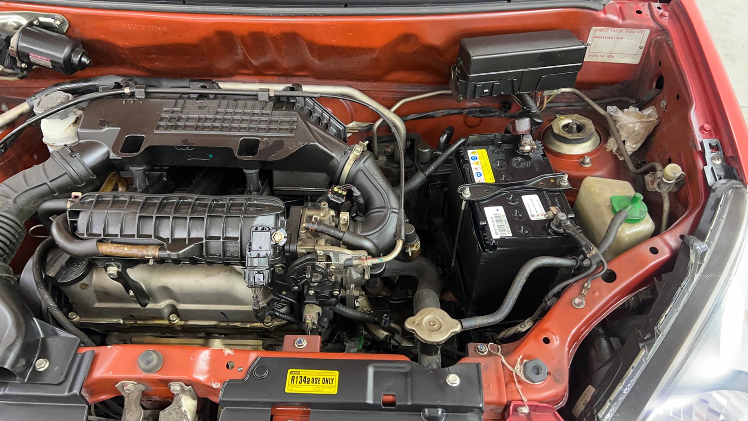 Used 2015 Maruti Suzuki Alto 800 Vxi Petrol Manual engine ENGINE LEFT SIDE VIEW