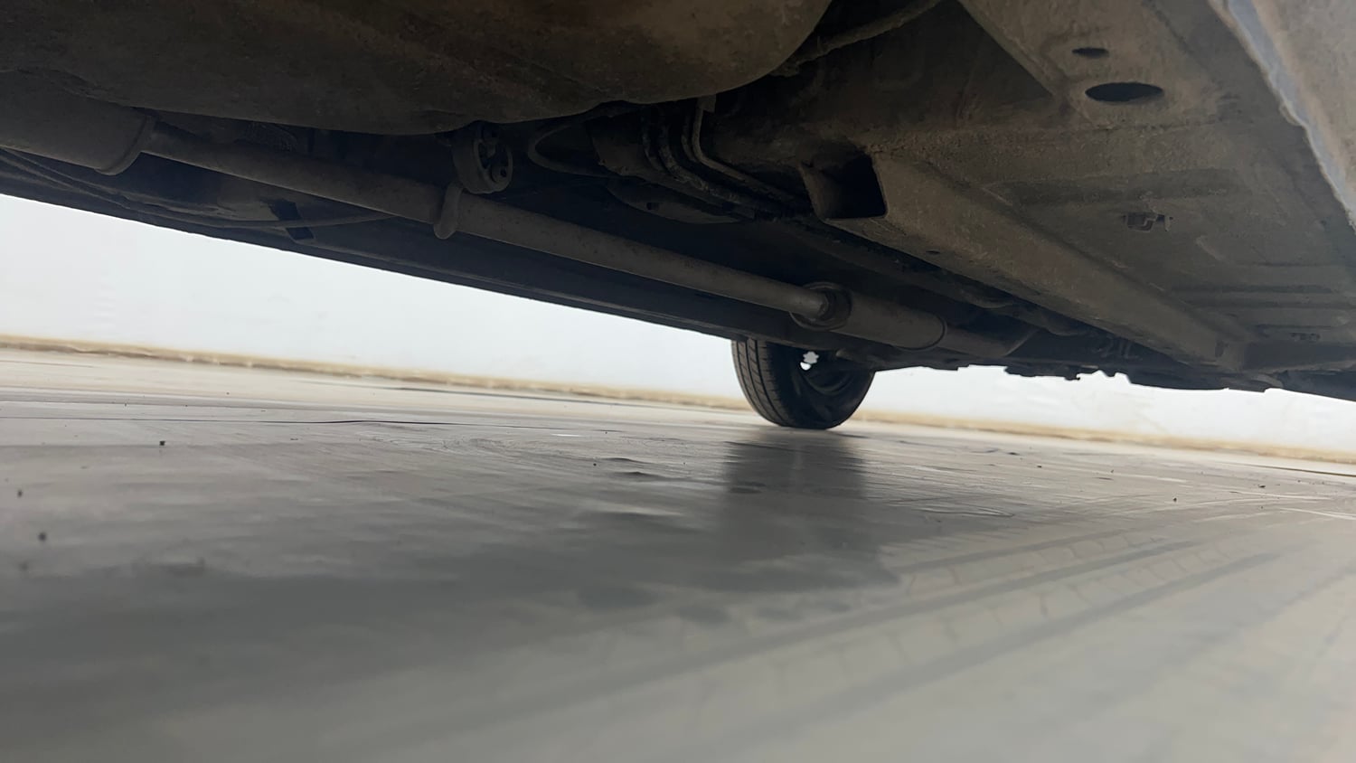 Used 2018 Renault Kwid RXT (O) 1.0 SCE Edition Petrol Manual extra REAR RIGHT UNDERBODY VIEW