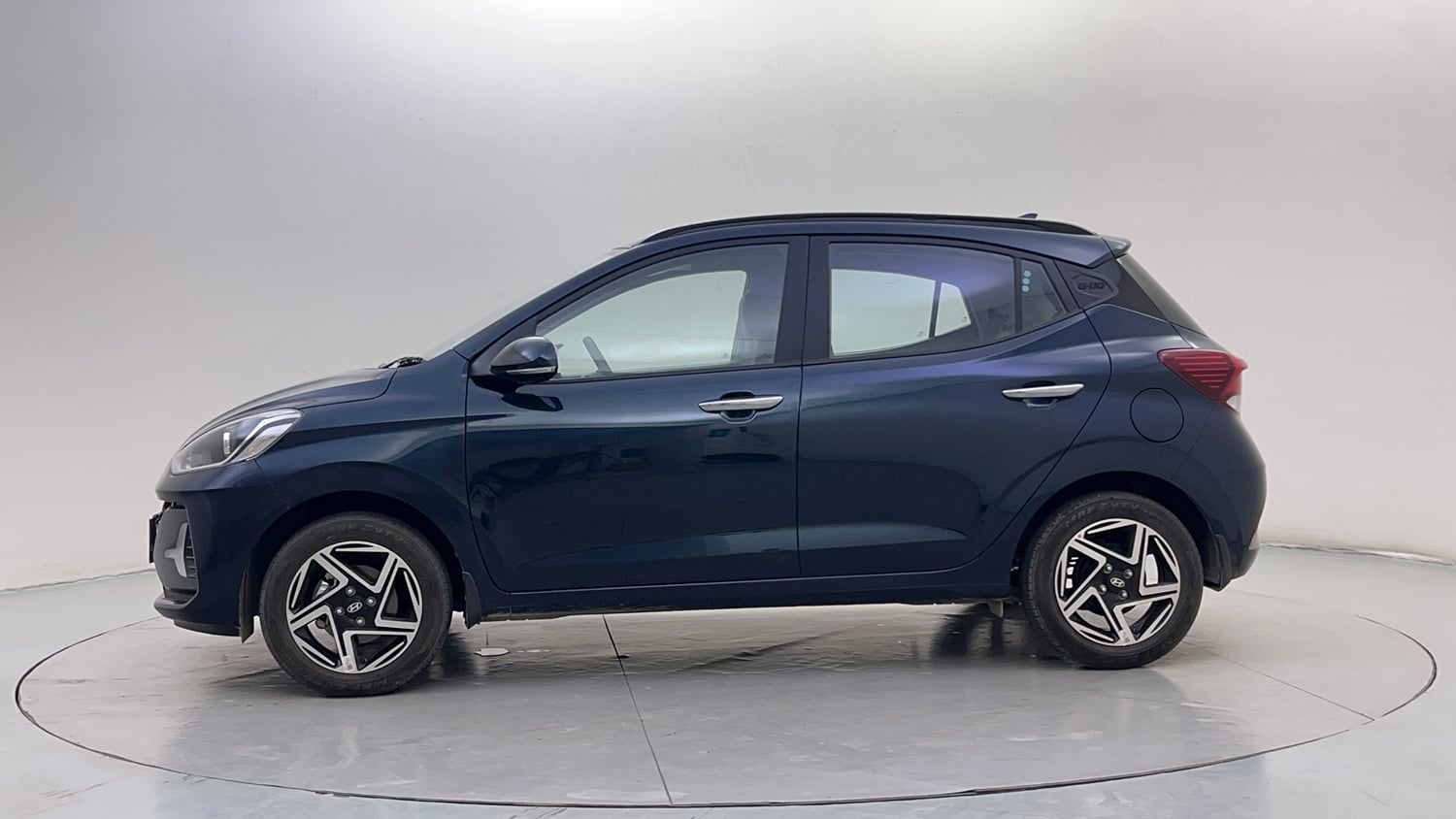 Used 2025 Hyundai Grand i10 Nios Sportz (O) 1.2 Kappa VTVT Petrol Manual exterior LEFT SIDE VIEW