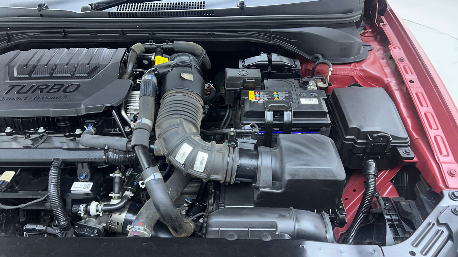Used 2023 Hyundai Verna SX (O) 1.5 Turbo Petrol DCT Petrol Automatic engine ENGINE LEFT SIDE VIEW