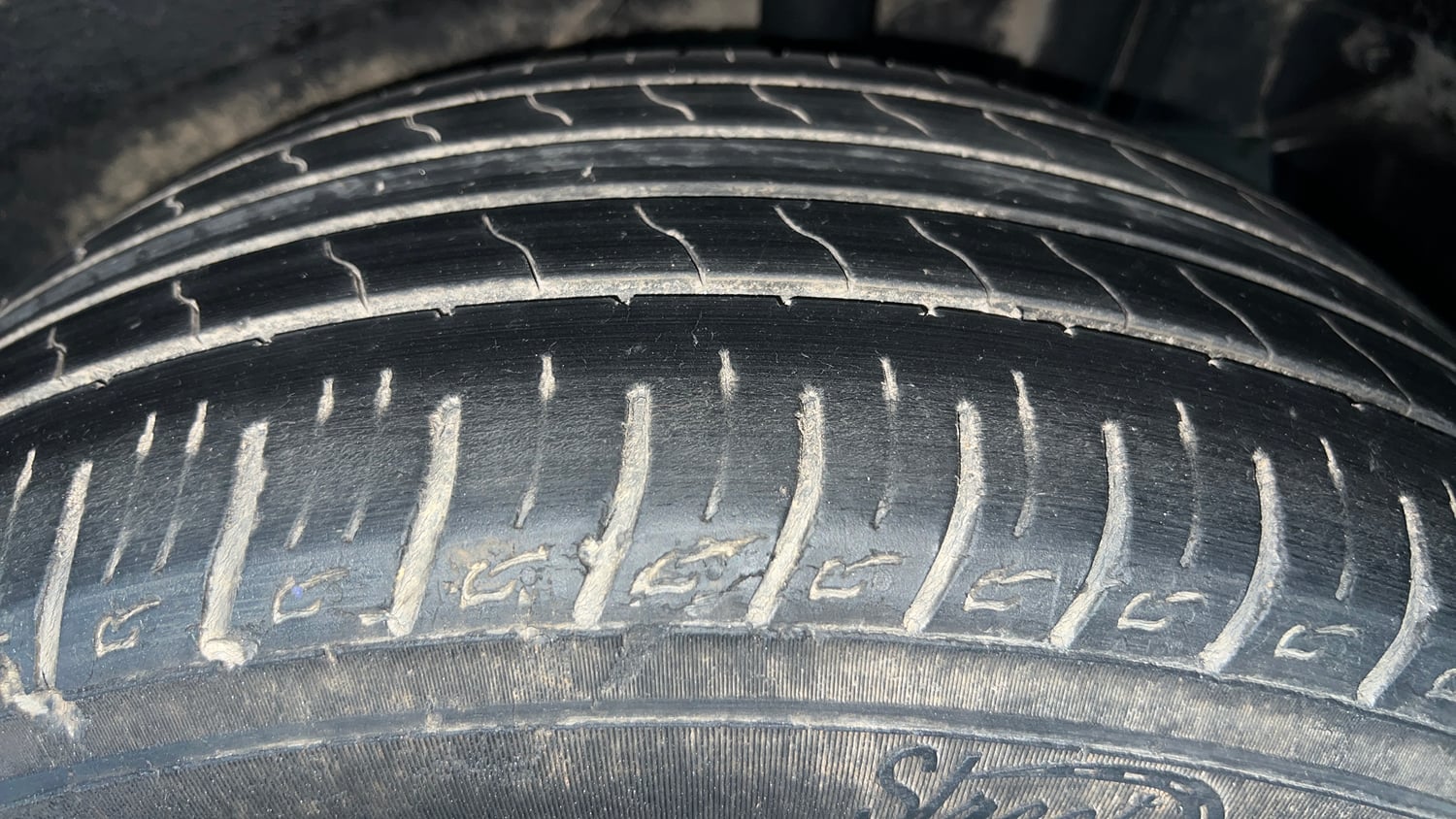 Used 2021 Tata Nexon XZA Plus Diesel Diesel Automatic tyres LEFT REAR TYRE TREAD VIEW