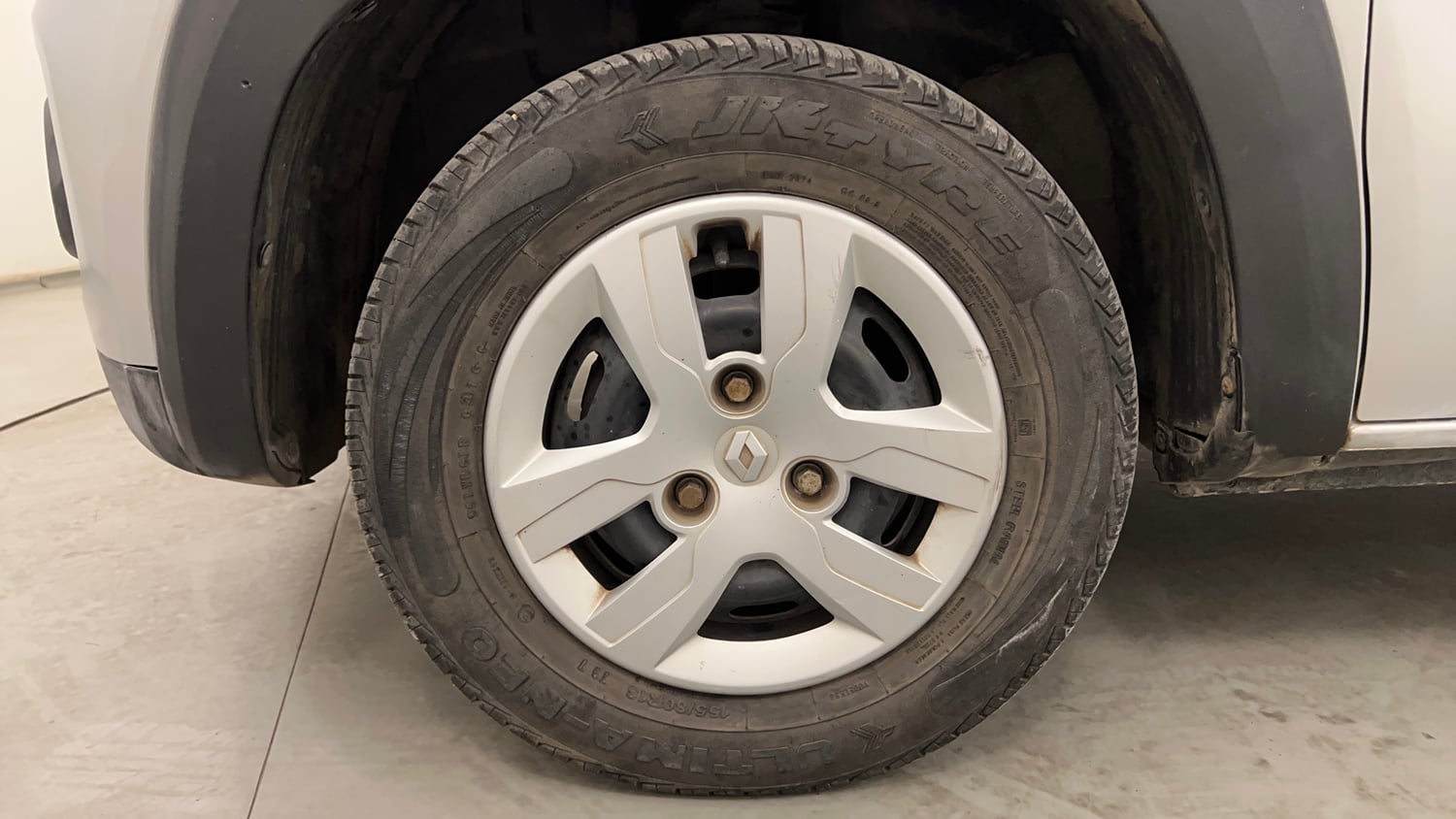 Used 2016 Renault Kwid RXT Petrol Manual tyres LEFT FRONT TYRE RIM VIEW