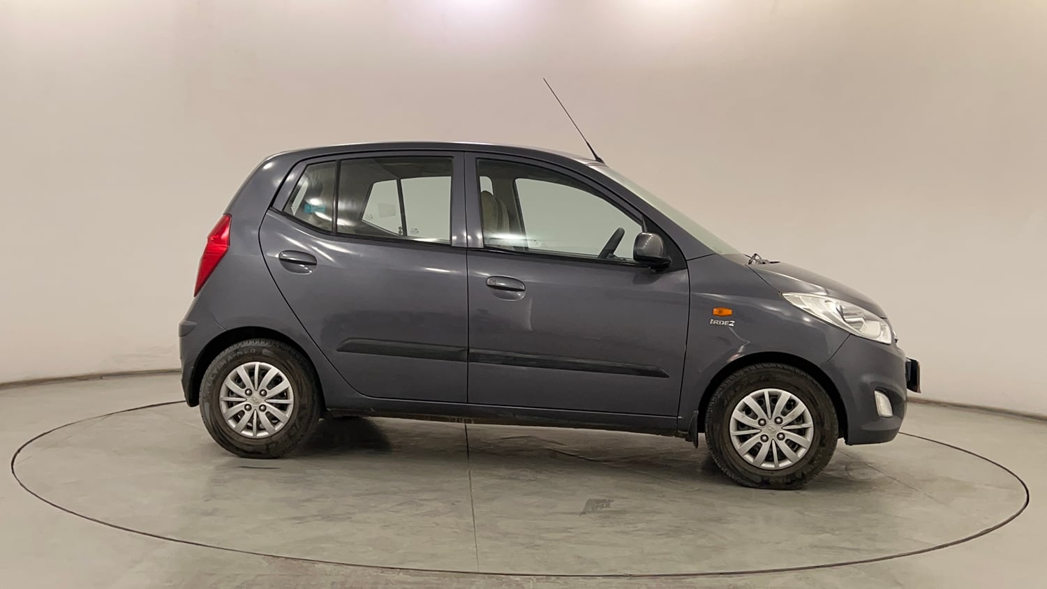 Used 2014 Hyundai i10 Sportz 1.1 iRDE2 Petrol Manual exterior RIGHT SIDE VIEW