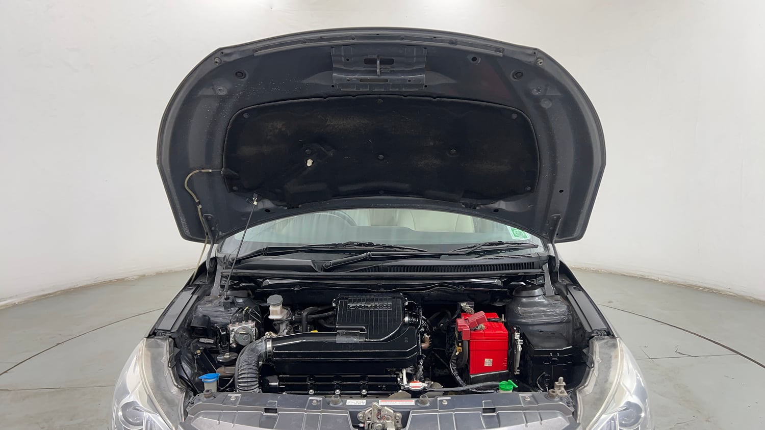 Used 2016 Maruti Suzuki Ciaz VXi+ Petrol Manual engine ENGINE & BONNET OPEN FRONT VIEW