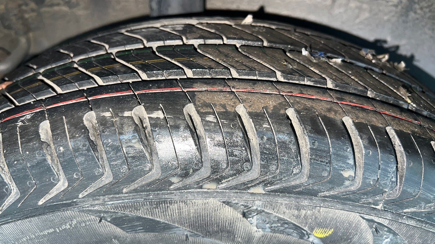 Used 2016 Maruti Suzuki Celerio ZXi Petrol Manual tyres RIGHT REAR TYRE TREAD VIEW